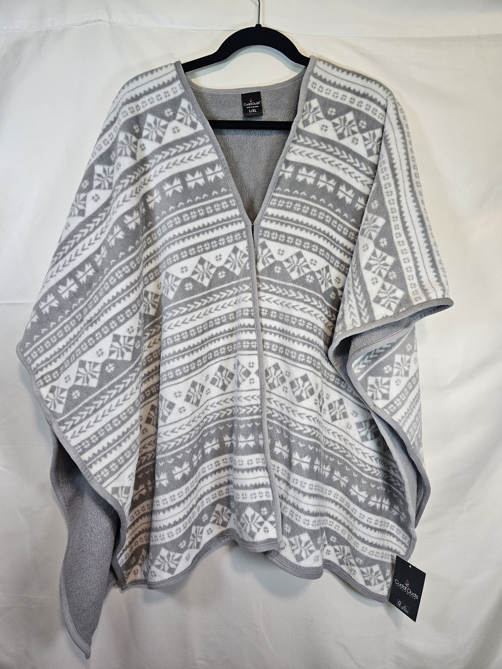 Cuddl Duds Gray & White Nordic-Pattern Poncho Sweater